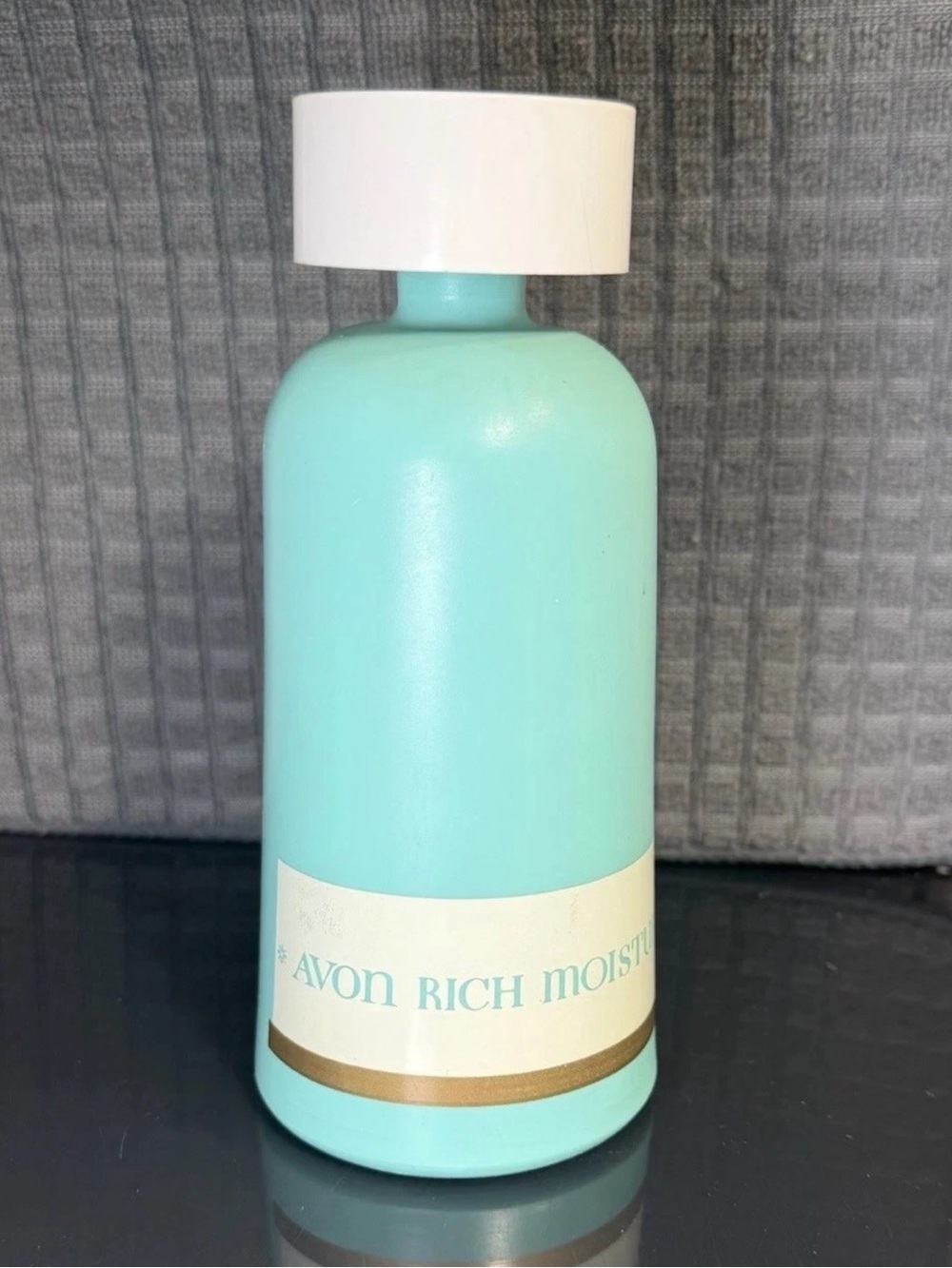 Vintage Avon Rich Moisture Body Lotion Blue Plastic Bottle 80%